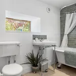 Hole House Farm 4*
