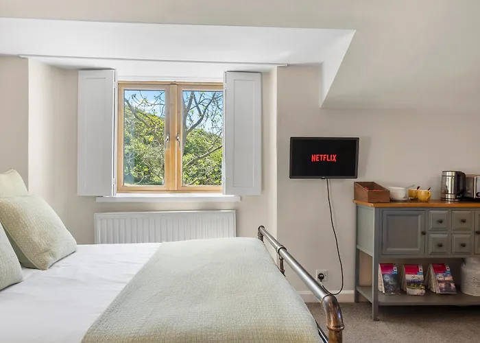 Hole House Farm Guest house 3*