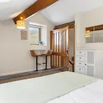 Gæstehus Hole House Farm 4*