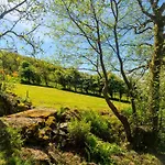 Hole House Farm 4*