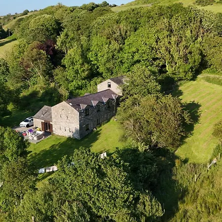 Hole House Farm 4*